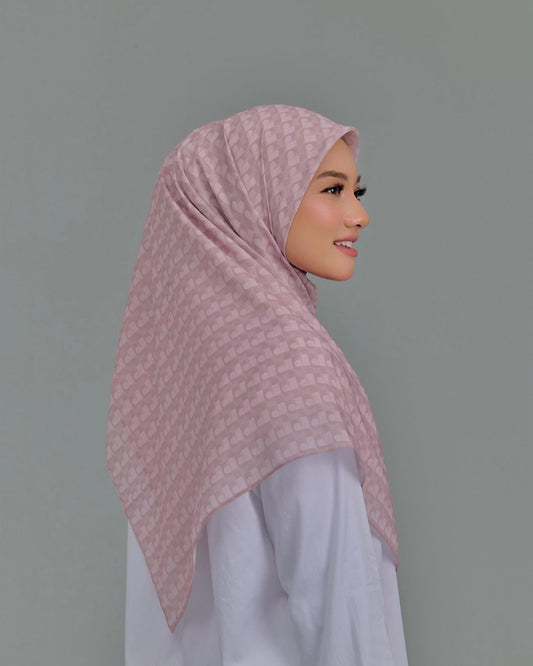 MONOGRAM SIGNATURE SQUARE