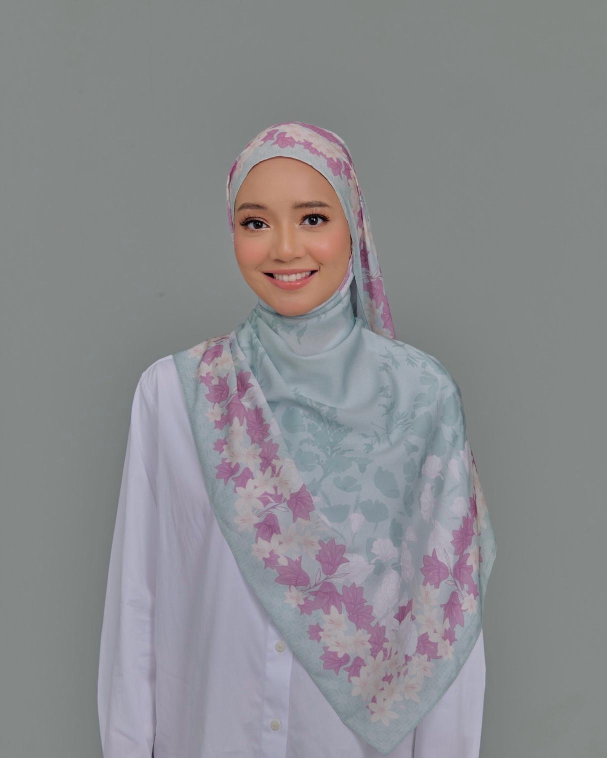BLOOM SHAWL